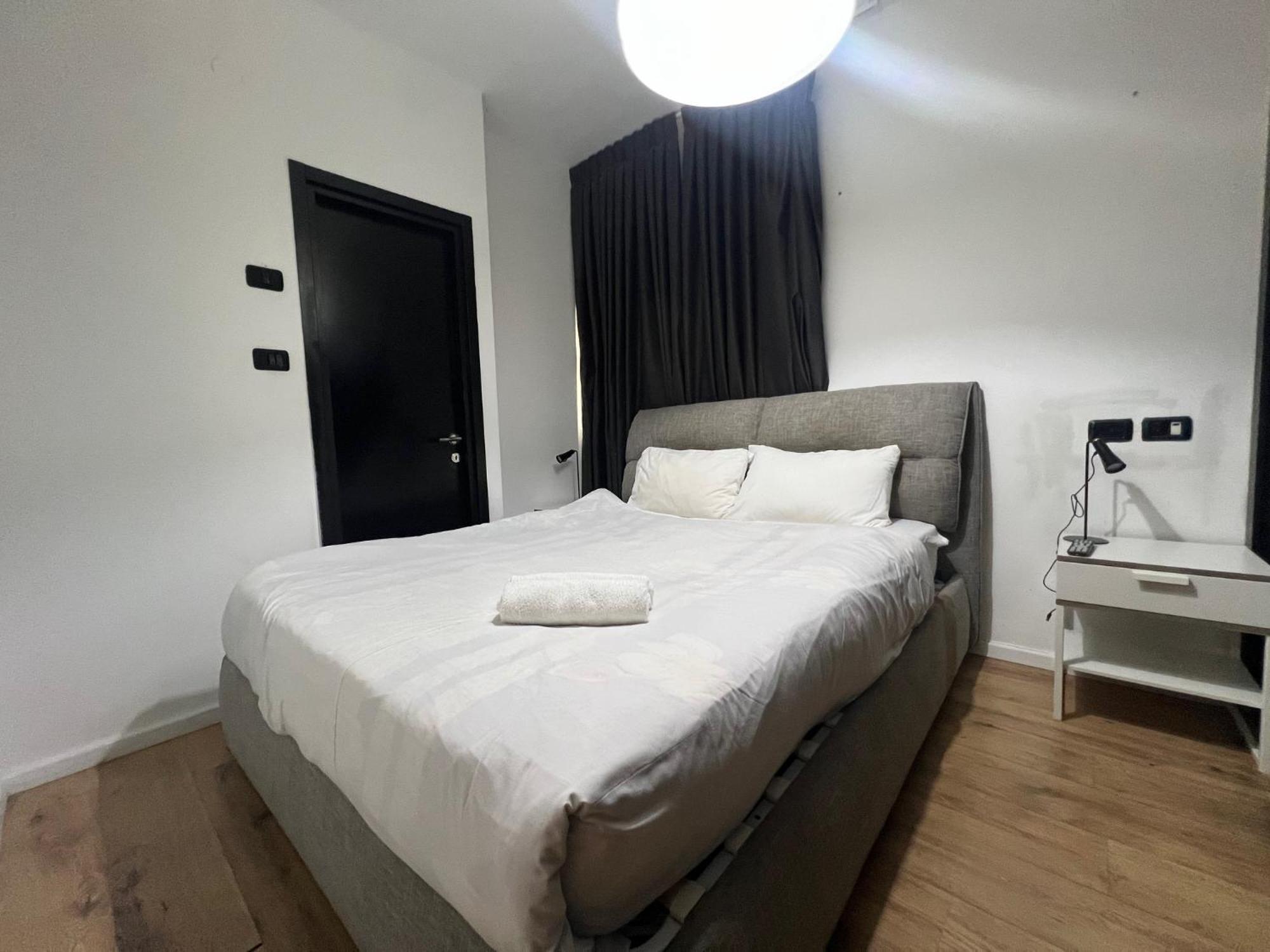Căn hộ 3bedrooms With Balcony And Shelter Yarkon15 Tel Aviv